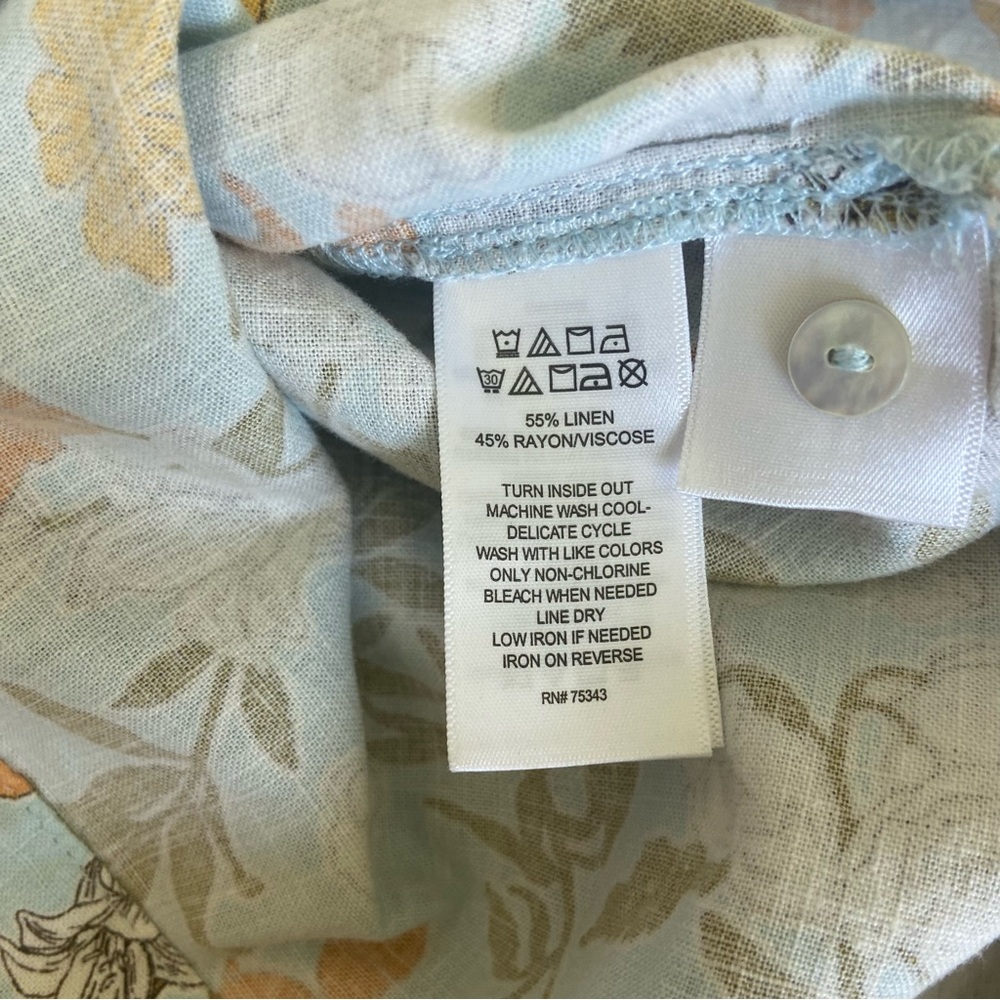 Cynthia Rowley Blue Floral Linen Button Back Top π - Picture 9 of 10